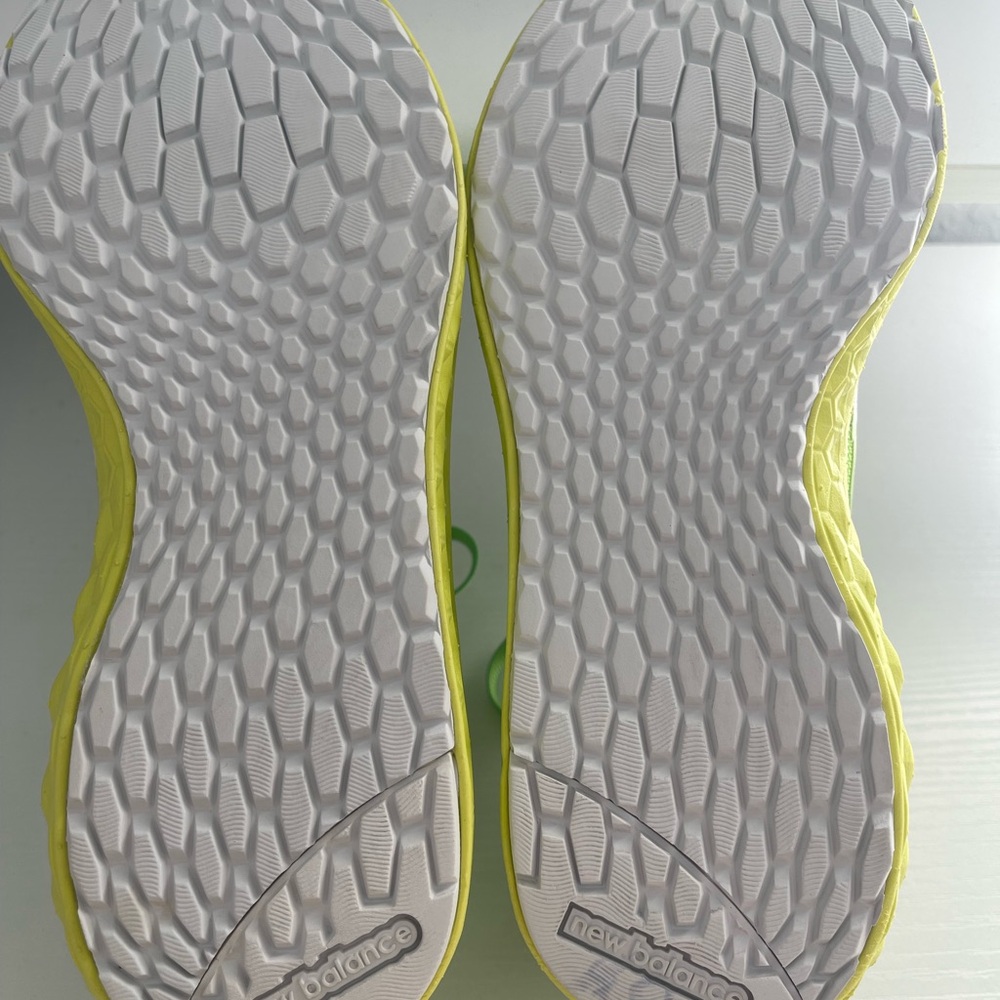 New Balance Green and Yellow Running Shoes Run Disney 2015 Tinker Bell Women’s - Picture 9 of 9